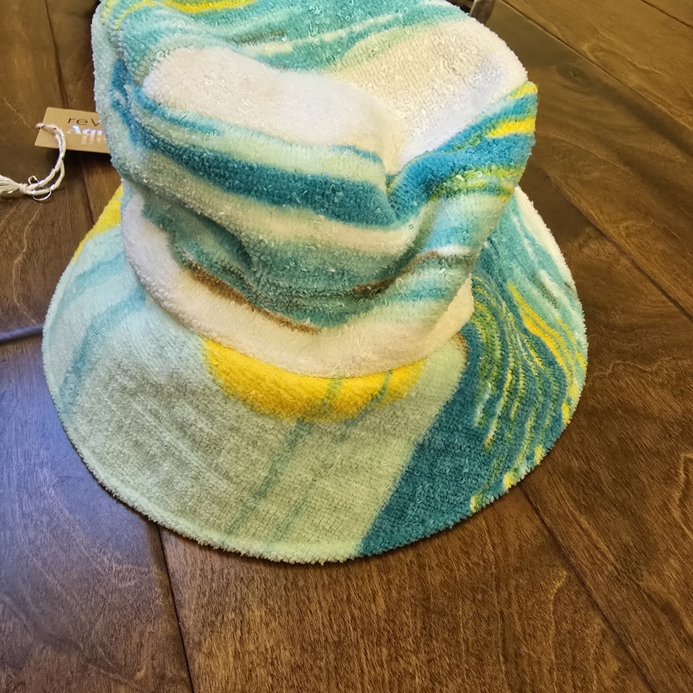 Aqc  bucket hat